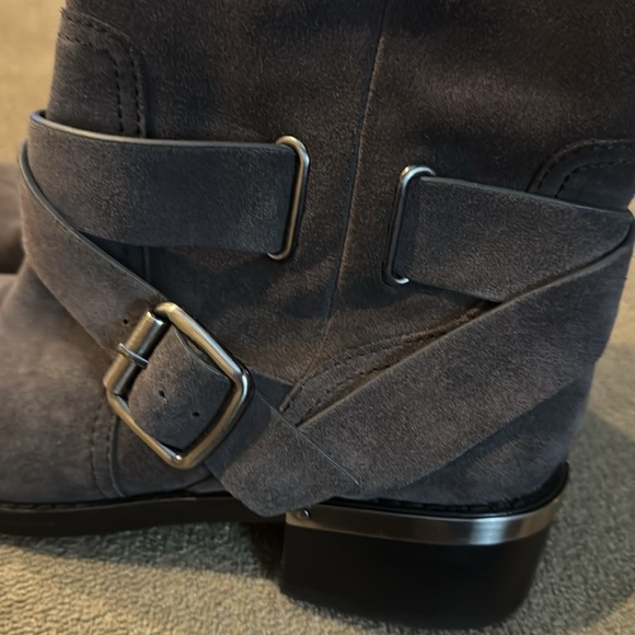 Vince Camuto Bootie Ankle Boots Grey Suede Leather Size 7.5 (TD) - Picture 5 of 7